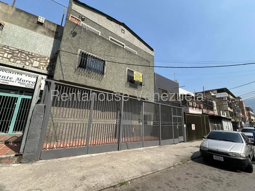 Comercial (Industrial) en Venta en Catia, Distrito Metropolitano