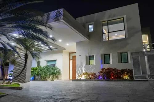 Las Villas Alquiler Lechería 1.250m2
