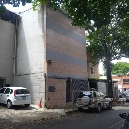 Venta De Edificio En La Campiña, Cerca De Pdvsa Wm