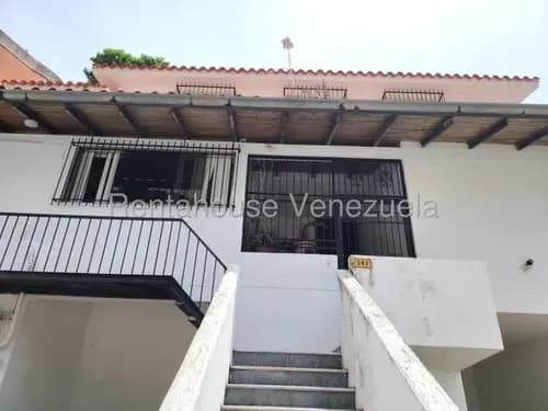 Confortable Y Moderno Anexo Recién Remodelado En La Urbanización Santa Sofía. Mls #26-20762