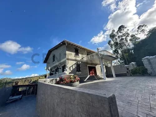 Se Vende Quinta Urb. Mirador Panamericano