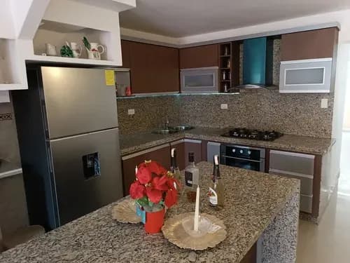 Veracasa Inmobiliaria Vende Townhouse De Cuatro Niveles En Residencias Tierra Nueva Urbanización Calincanto L/firma Jlop