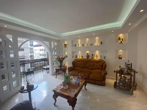 Kc.g #24-4474 En Venta Cómodo Apartamento, Con Lindo Detalles Y Amoblado Con Buen Gusto Ubicado En San Antonio De Los Altos Las Salías
