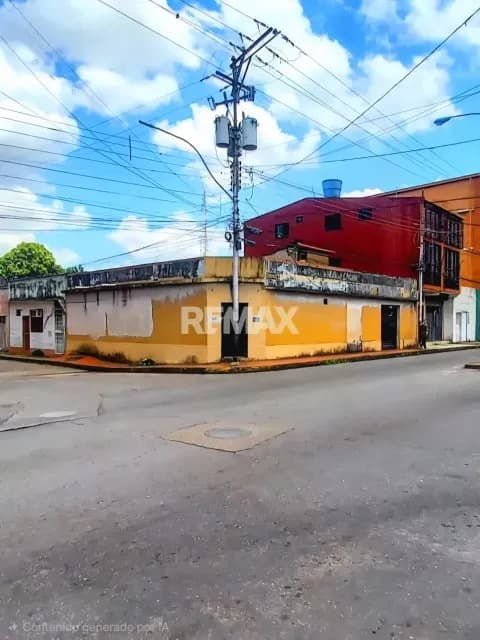 SE VENDE LOCAL COMERCIAL EN AVENIDA MIRANDA, CENTRO DE MATURIN.