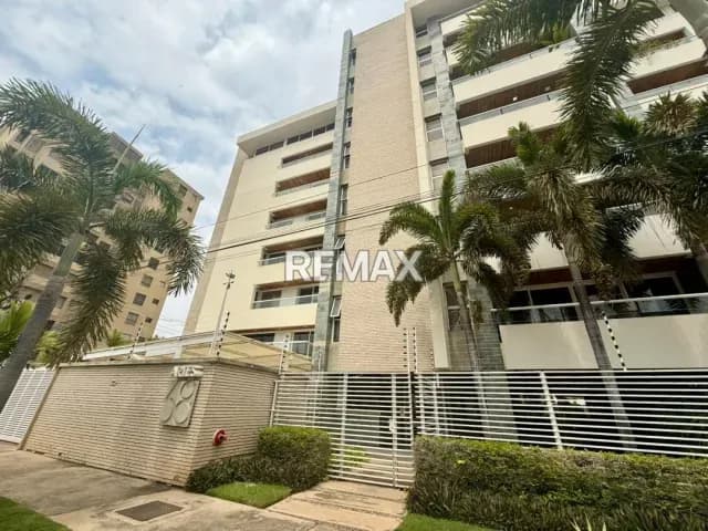 Vendo Apartamento ubicado en el Edificio Artes 68
