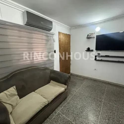 Apartamento En Alquiler, En El Lago, Los Samanes, Maracay