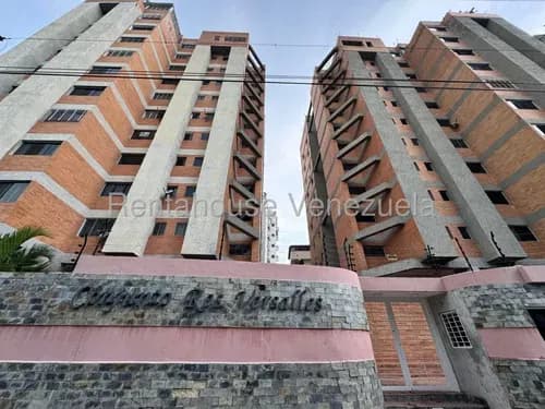 Apartamento En San Jacinto Versalles Maracay. Ljsa 26-8919