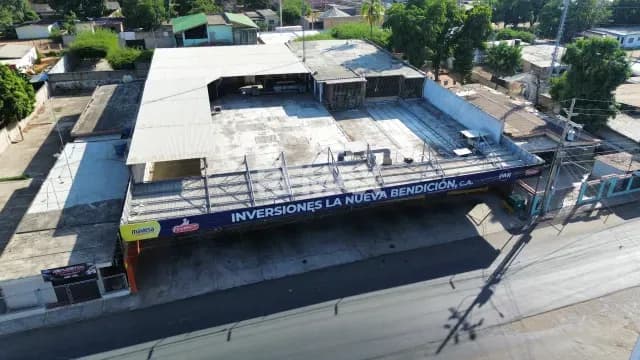 Supermercado equipado en alquiler en el Sector El Bajo, San Francisco
