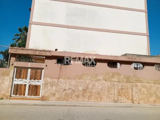 VENDE APARTAMENTO CON EXCELENTE UBICACIÓN EN EL CASCO CENTRAL DE CHICHIRIVICHE