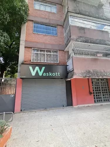 El Paraiso Impecable Local Comercial En Traspaso