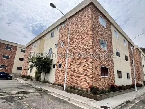 Apartamento En Alquiler En El Conjunto Residencial Juan Pablo Ii De La Victoria, 26-19512 Df