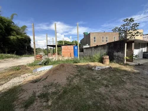 Vendo Terreno Plano Con Estructura Iniciada En La Urbanización Villanueva La Laguna El Hatillo