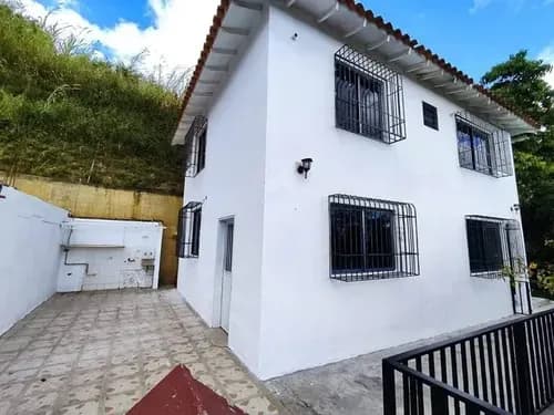 Casa De 125 Mts En Colinas De Carrizal (sector Montaña Alta)