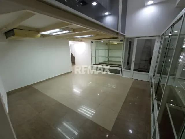 En venta Local Comercial en Nueva Barcelona