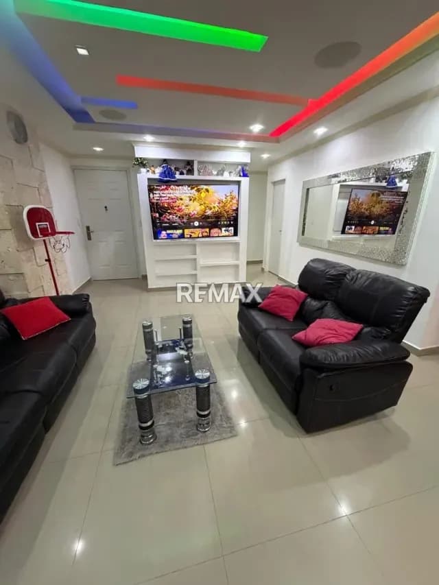 En Alquiler Estupendo Apartamento urb, San Jacinto