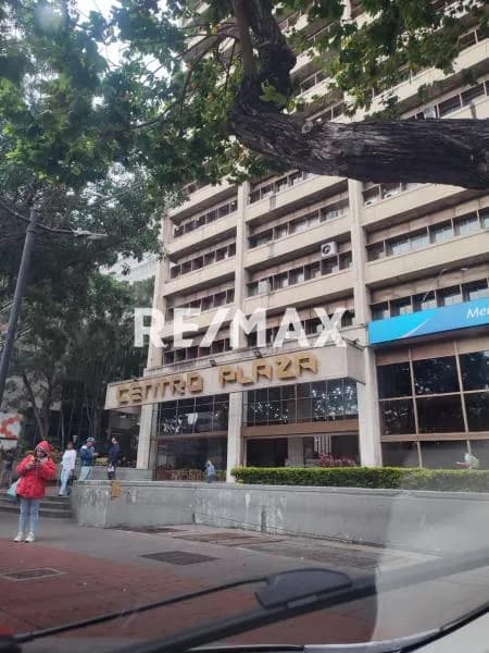 Alquiler de Oficina Centro Plaza Los Palos Grandes