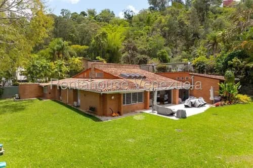 Exclusiva Casa En Venta, Urb. La Lagunita Country Club