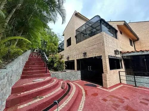 Casa En Venta Monteclaro 24-9742 Mc