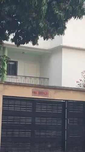 Casa Con Disponibilidad De 1 Piso Completo Para Showroom, Ideal Venta De Ropa, Ferretería, Otros Por Instagram. 1 Oficina Con Baño Mas Terraza Ideal Para Dibujante, Ingenieros, Arquitecto, Creadores .