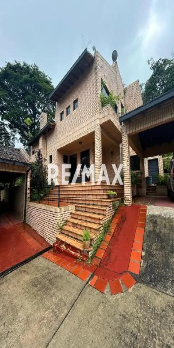 Casa en Monteclaro Laguna (Venta)