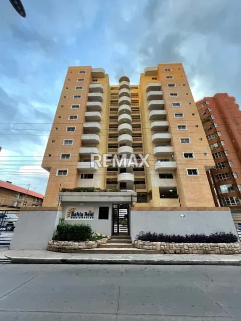 Apartamento en Venta En Res. Bahía Real, calle Arismendi, Lechería