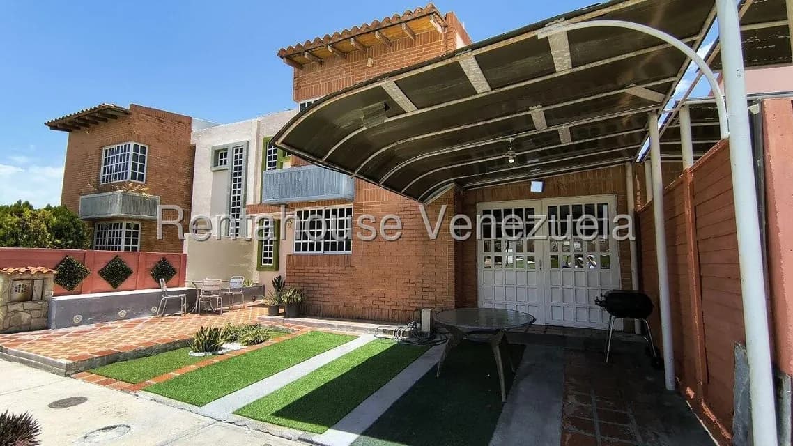 Casa en venta - $150k