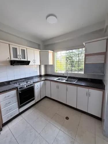 Alquiler De Apartamento En Campo Alegre (entre Agua Blanca Y Av Cuatricentenaria) Brigitte Miranda