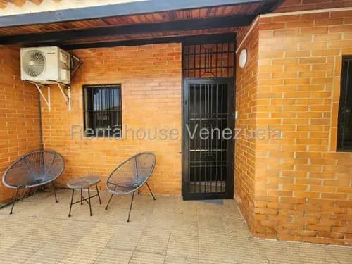 Con Planta Eléctrica Adquiere Esta Increíble Casa En Sabana Del Medio Carabobo Codigo 26-16196
