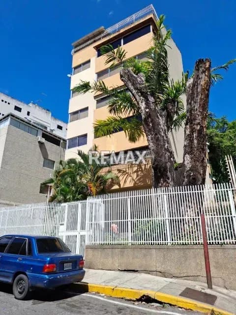 LOCAL COMERCIAL EN ALQUILER - URB. SAN BERNARDINO
