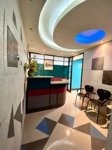 Oficina En Alquiler, 141 M2 - Urb. El Bosque, Chacaito