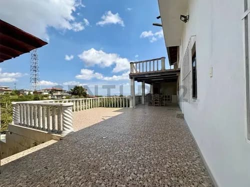 En Venta Moderna Casa Urb. El Limón, San Antonio De Los Altos