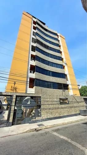 Amplio Apartamento En Venta En La Soledad, Maracay 140 Mts2