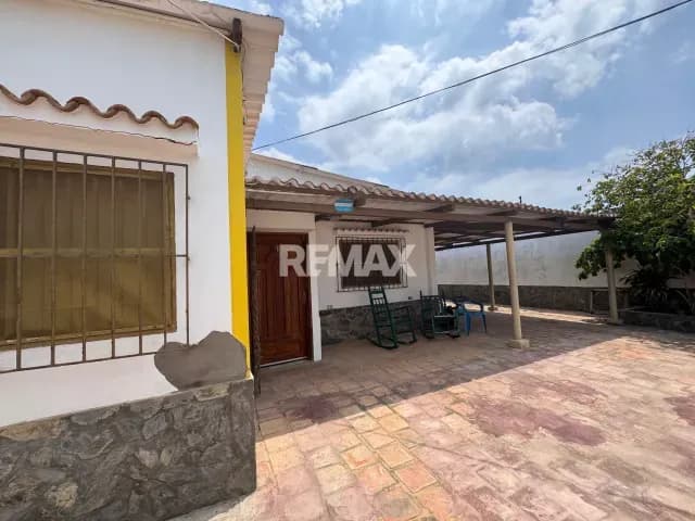 Casa en Venta ubicada en Adicora