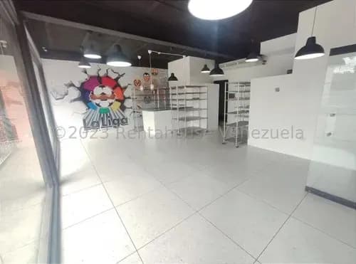 Lcda. Milagros Carrasquel Edificio Venta Barquisimeto Lara Zona Este Nueva Segovia Economica Residencial Economico Comercial Código Inmobiliaria Rent-a-house 23-26493