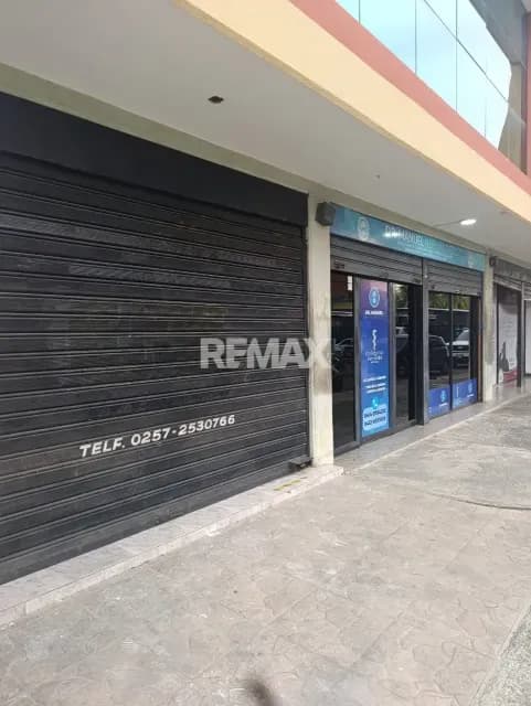 En Alquiler Local Comercial distinguido con el Nº 1, planta baja, ubicado en Guanare, Edif. Oficentro Carrera 10 entre Calles 15 y 16, Sector El Cementerio, Guanare, Portuguesa, Venezuela