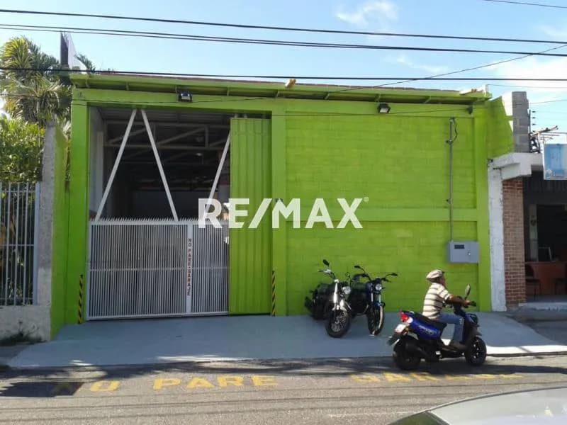Galpon en Venta Carrera 25 entre Calles 19 y 20 Zona Centro - Barquisimeto