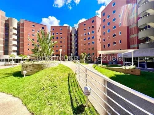 Apartamento En Venta, Ubicado En La Urbanización El Cigarral #26-11944