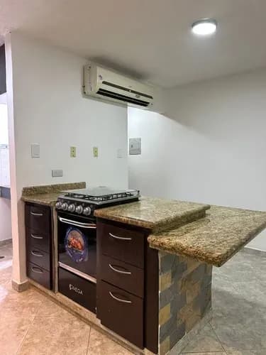 Leyda Moncada. Alquila Apartamento El Resd. Tulipán. San Diego, Edo. Carabobo. Venezuela.