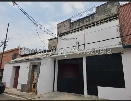 Galpon En Venta Posee Doble Piso Y Local Comercial Entrada Independiente Ubicado En Urb San Blas De Valencia