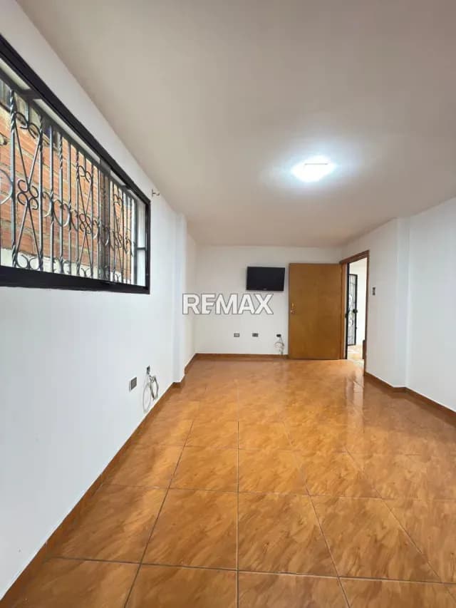Apartamento en alquiler cueva del oso.