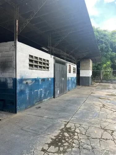 Galpon En Alquiler, Con Fácil Acceso A Vías Principales, 2.378 M2 Con Corriente Trifásica, Sandra Nino