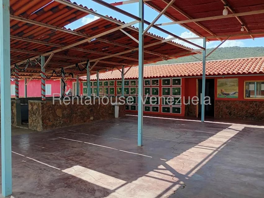 Terreno (Comercial) en Venta en Coro-Churuguara, Falcon