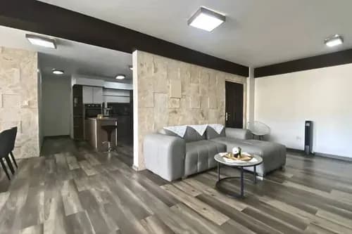 Vendo Apartamento Amoblado En Callejón Mañongo Cerca De Farmatodo. Rg. Con Una Distribución De 147 Mt2, Que Lo Ace Unico En Sus Diseno, Posee Planta Electrica 50% Y Pozo De Agua Profundo, Visitemo