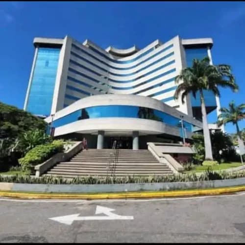 (rg) Alquiler De Exclusiva Oficina C.c Viña Plaza + Valencia Edo. Carabobo