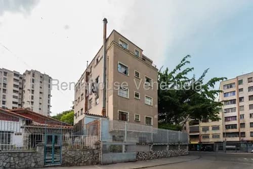 Venta De Edificio De Tres Plantas Parroquia San José 26-19144 Mn Caracas - Libertador