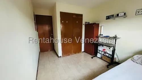 C Vendo Apartamento Al Este De La Ciudad Con Excelente Y Estratégica Ubicación. Contactame Para Visitar Esta Propiedad. Dayana Saez 26-16081