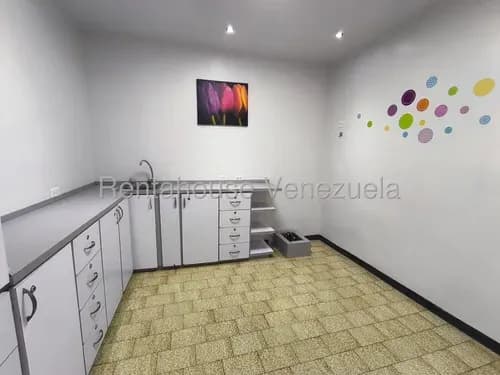 Local En Alquiler Los Chaguramos 26-10347 - Hgk