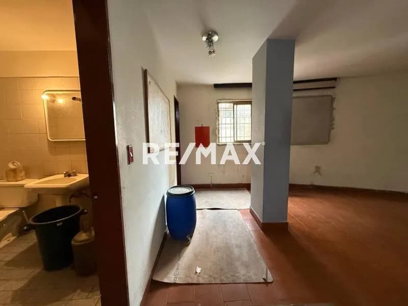 LOCAL EN VENTA CAPUCHINOS