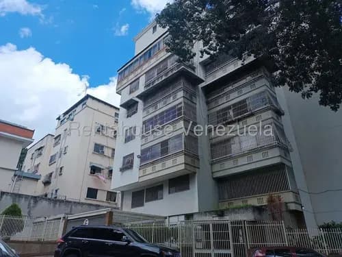 Y.a / Apartamento En Venta - Las Acacias / Mls #26-2810