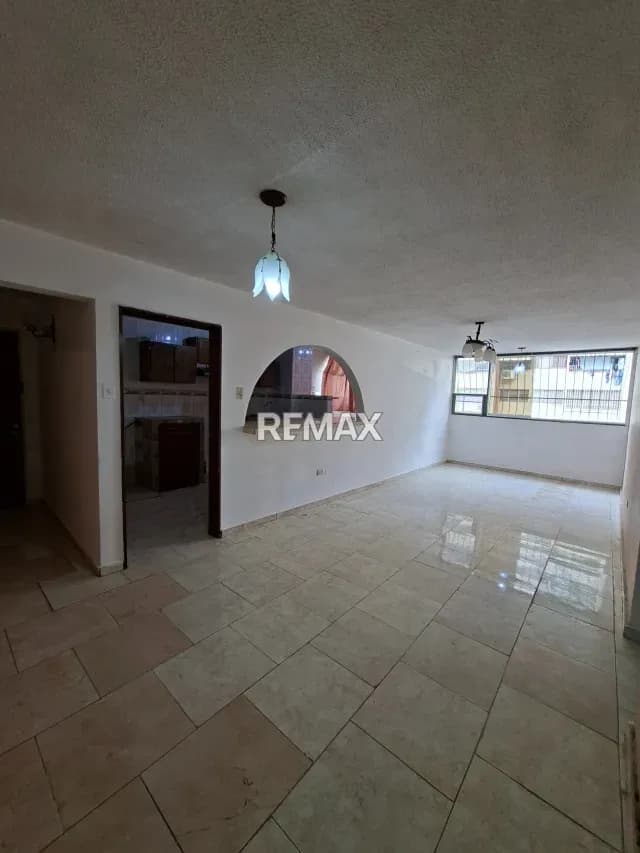 EN VENTA APARTAMENTO TURMERO
